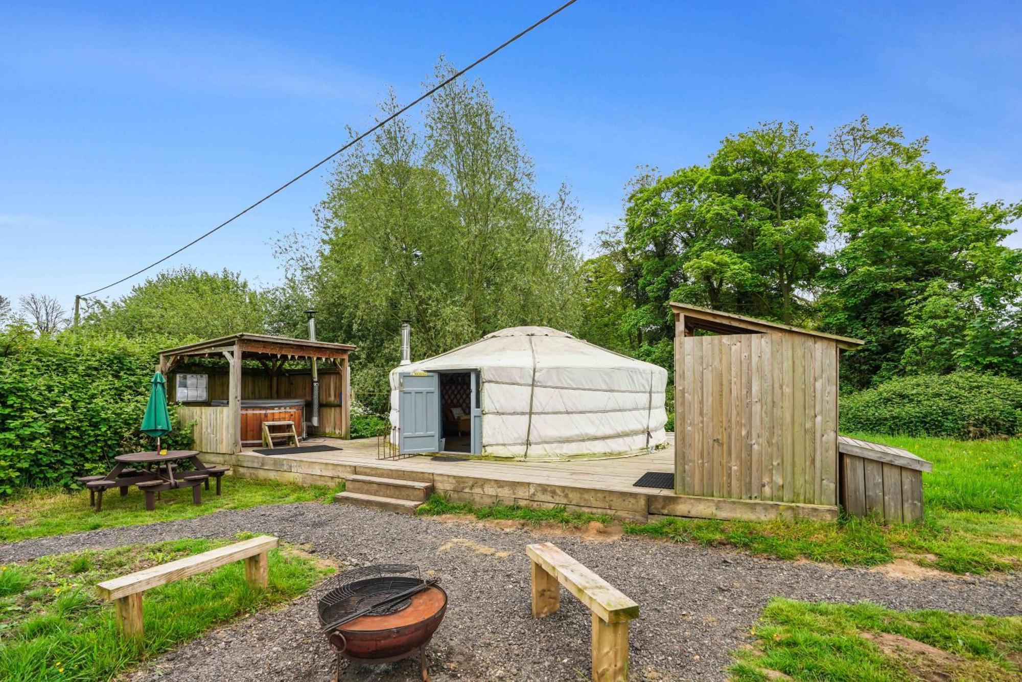 Glamp And Tipple Ltd Hotel Great Ellingham Exterior foto
