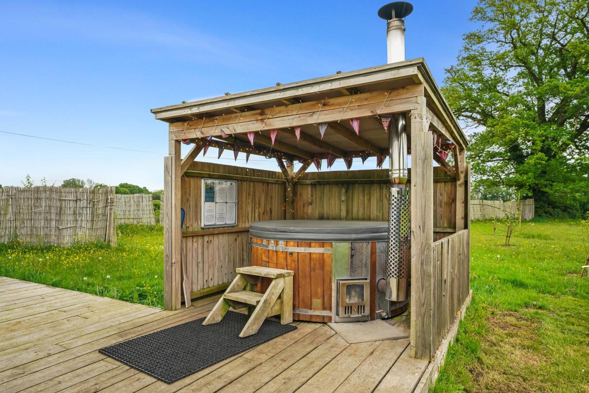 Glamp And Tipple Ltd Hotel Great Ellingham Exterior foto