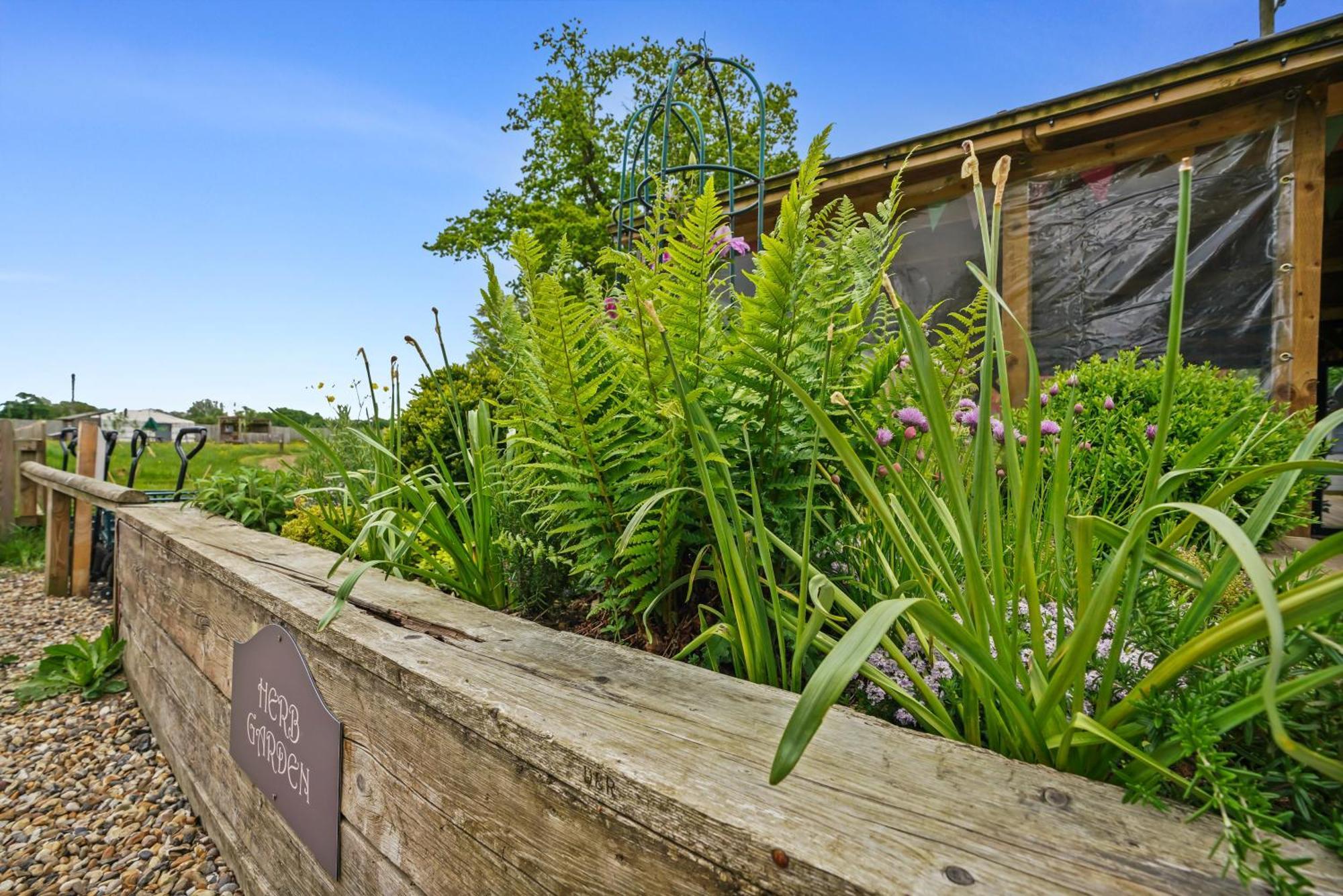 Glamp And Tipple Ltd Hotel Great Ellingham Exterior foto